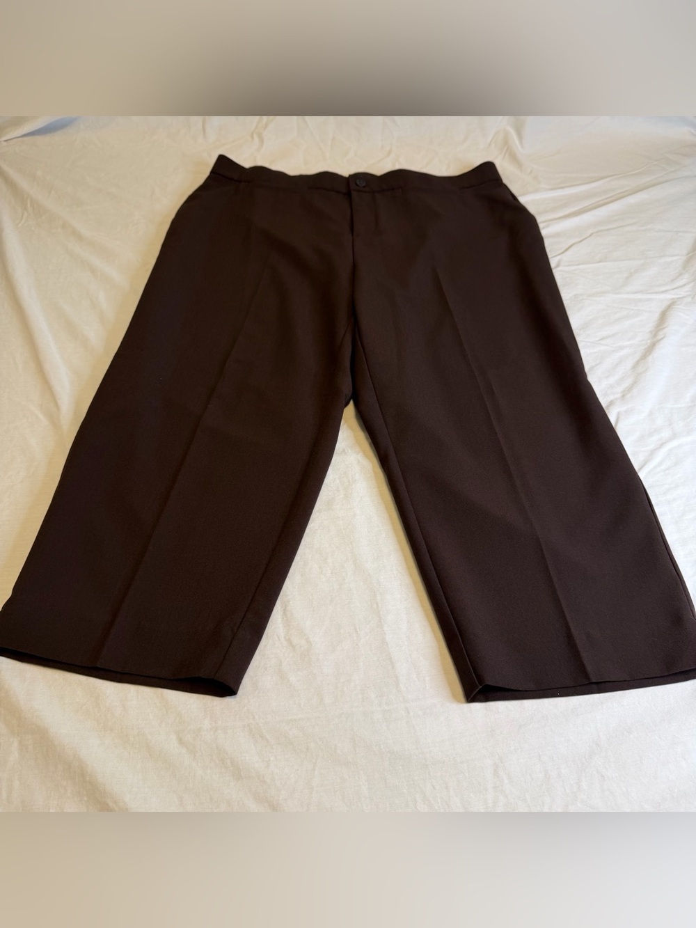 Women’s Flat Front Capris Size 14W